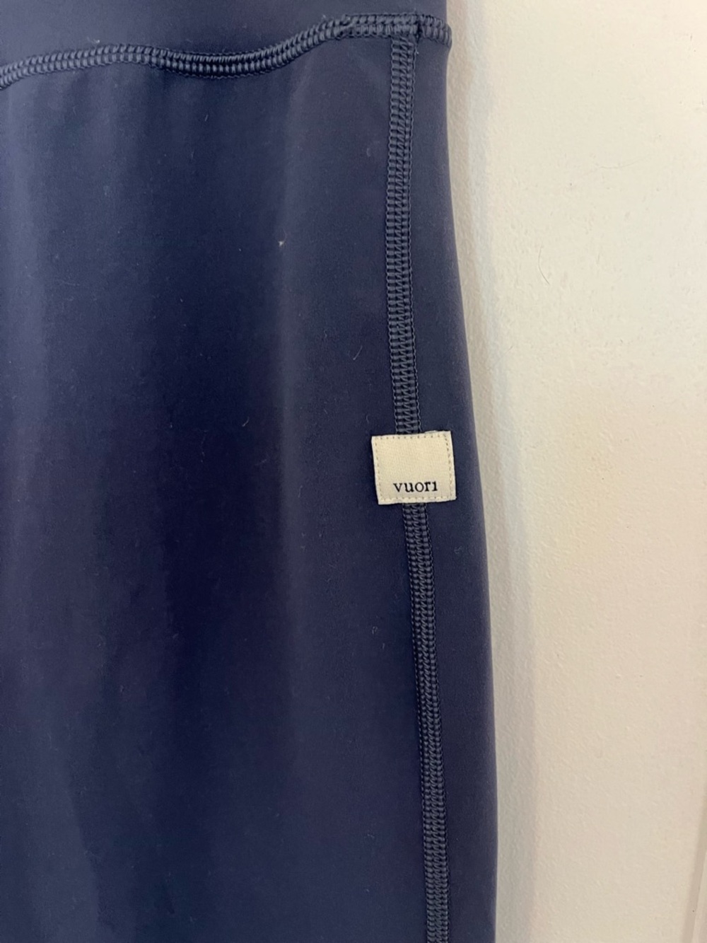 Vuori Daily Form Drawstring Leggings - Picture 5 of 6